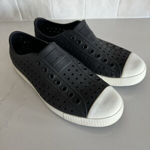 Native Jefferson Adult Waterproof Slip-On Sneakers Black Men 6/Women 8‎